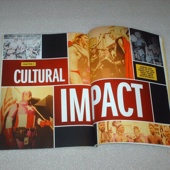 2 Marvel & DC Comics magazines - Picture 5 of 16